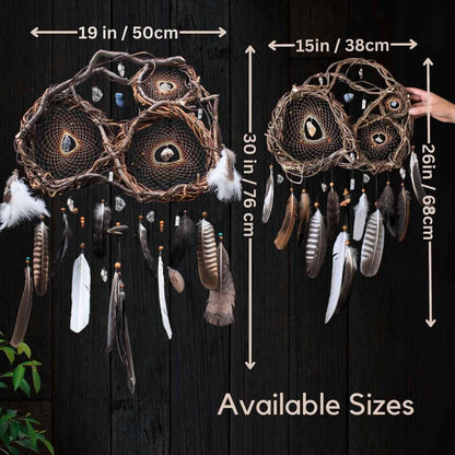Real Dreamcatcher Medicine – Shamanic Wall Collage with 12 Healing Crystals, Willow Wood Structure, Authentic Ceremony Decor