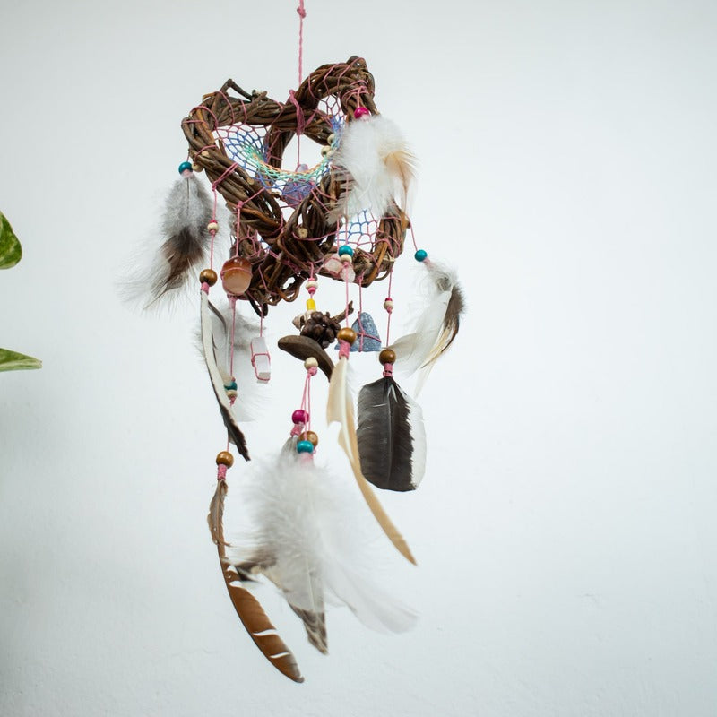 Positive Vibes Home Gift: Handmade 3D Dreamcatcher with Healing Crystals, Rainbow Pastel Decor for Chakra Balancing, Stress Relief (Copia)