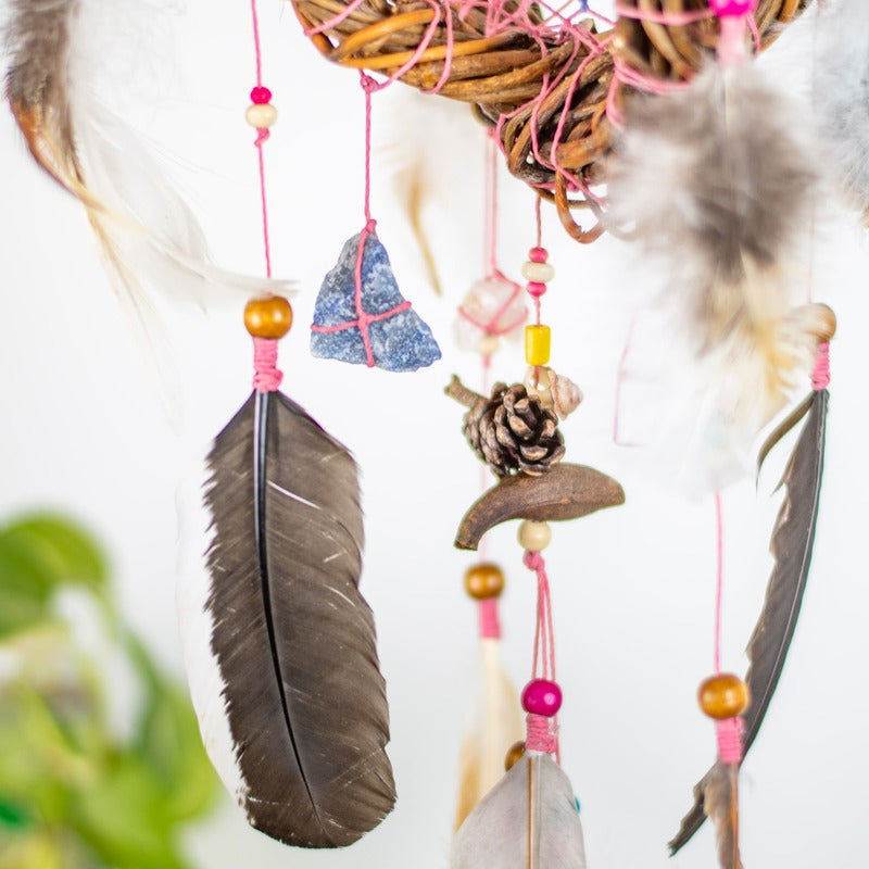 Positive Vibes Home Gift: Handmade 3D Dreamcatcher with Healing Crystals, Rainbow Pastel Decor for Chakra Balancing, Stress Relief