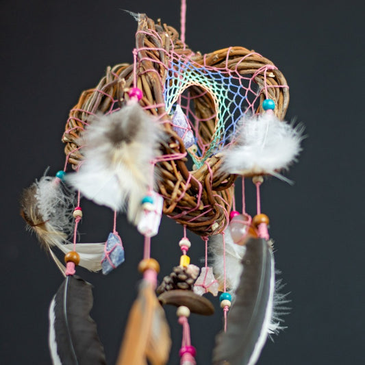 Positive Vibes Home Gift: Handmade 3D Dreamcatcher with Healing Crystals, Rainbow Pastel Decor for Chakra Balancing, Stress Relief (Copia)