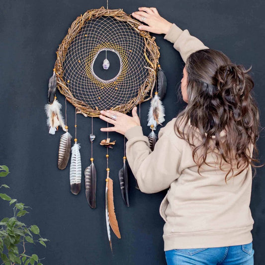 Dreamcatcher, Dream catchers boho decor, Crystals bedroom decor, Large dream catchers with crystals and rustic natural wilow, Bohemian gifts