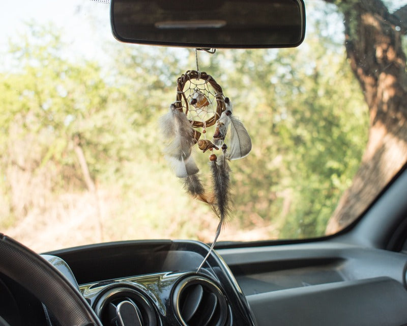 Attrape-rêves Boho pour voiture avec œil de tigre et citrine – Protection spirituelle, énergie positive et amulette faite à la main pour la sécurité des voyages