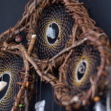 Attrape-rêves en bois de saule fait à la main avec des pierres semi-précieuses pour la protection