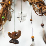 Attrape-rêves en bois de saule fait à la main avec des pierres semi-précieuses pour la protection