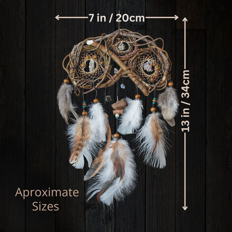 Traditional Dreamcatcher with Healing Crystals – Shaman Art, 7 Chakra Wall Hanging, Selenite Wreath for Protection & Positive Energy