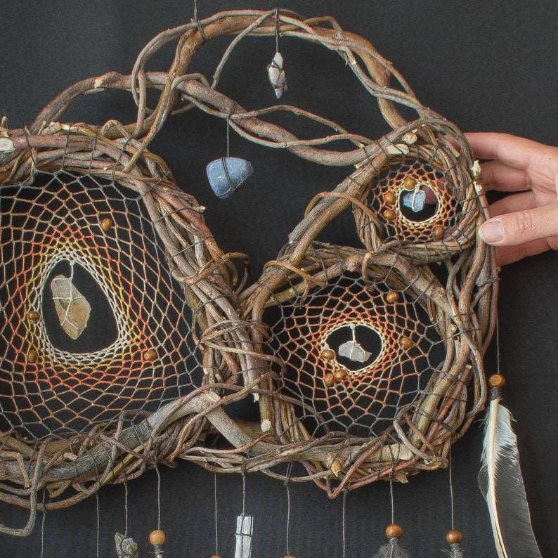 Crystal catcher spiritual artwork, unique home decor Dreamcatcher with healing stones for protection, Positive Energy Dream Catchers Crystal ArMoniZar