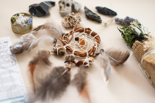 Shamanic Protection Kit for Car and Altar – Dreamcatcher, Candle with Flowers and Stones, Smudge and Healing Stones – Box or Handmade Caranday Basket