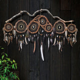 Attrape-rêves d'inspiration autochtone – Osier fait à la main pour la protection spirituelle – 19 cristaux de guérison et plumes de paon – Style bohème