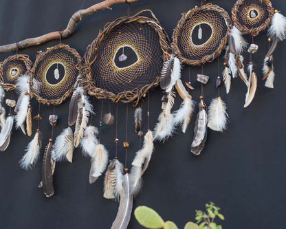 Set Protección Espiritual: 5 atrapasueños marrones con cristales para decoración de dormitorio rústico. Regalo natural, curación chamán, vibraciones de bruja.