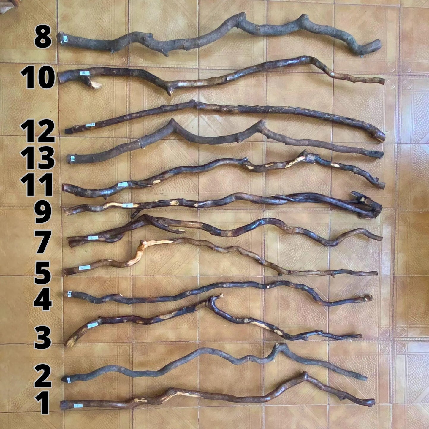 Natural Cut Willow Branch for Hanging Decor, 46 inches (118 cm), Ready to Use – Similar to Driftwood, Perfect for Boho and Rustic Spaces